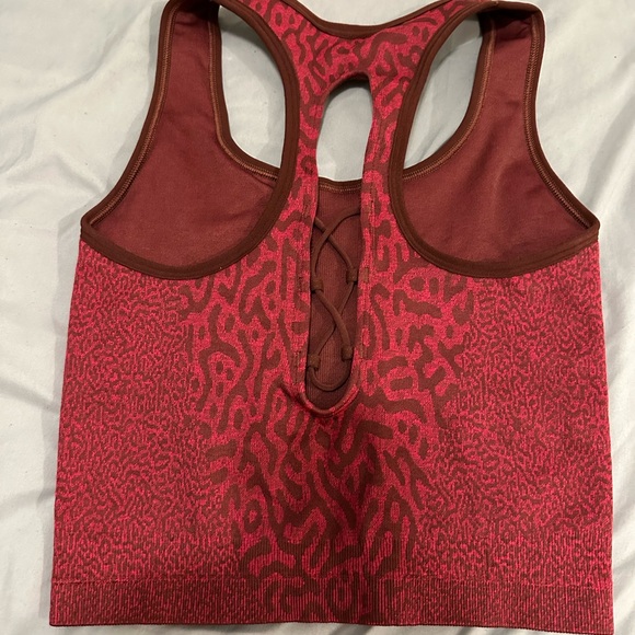 Gymshark workout short and top - Picture 4 of 4